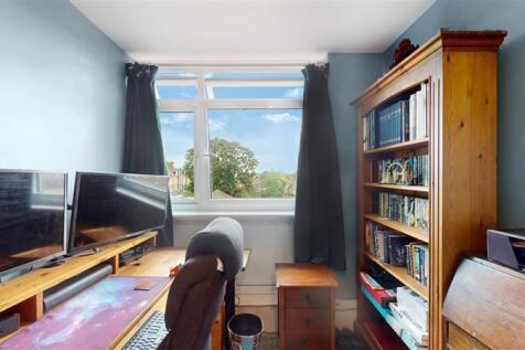 521 Mile End Road - cgaYk2zkM0j2o2lqI1br.jpg