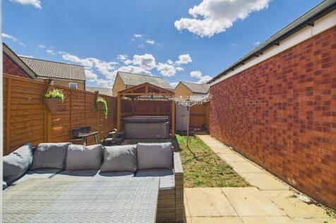 CAM02023G0-PR0151-STILL015