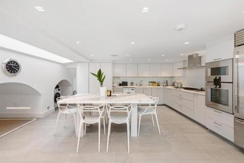 37 Lower Belgrave Street Hi-5.jpg