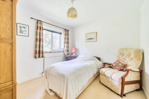 1303609-26-6849c90a82212-ARW-1