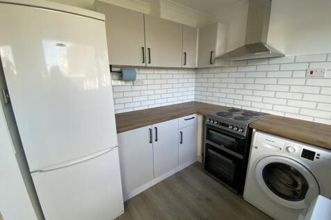 Swift Close, Royston photo 5