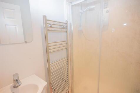 Shower room 2