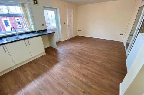 Beake Avenue, Radford, Coventry photo 4