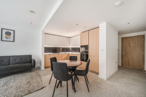 1370518-18-68f192...