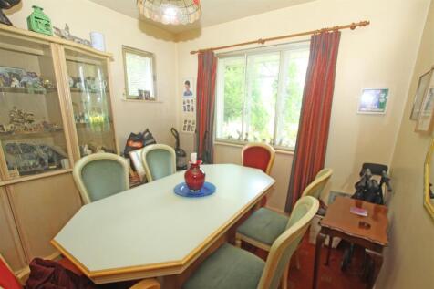 Dining room.jpg