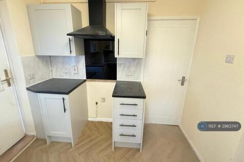 Massey Crescent, Shrewsbury, SY1 photo 4
