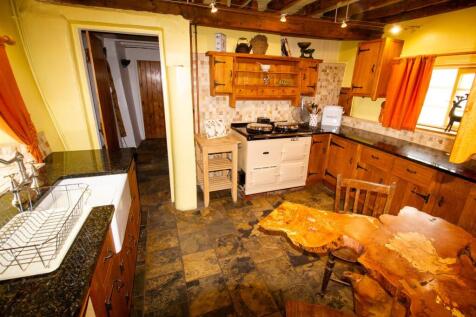 Kitchen5.jpg