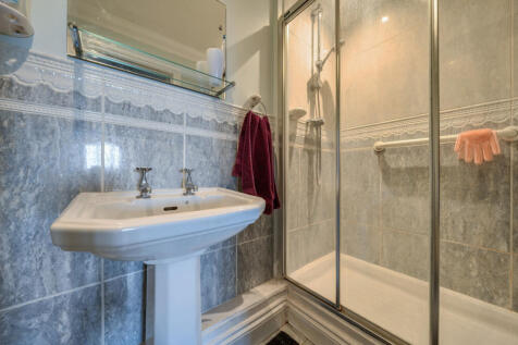 1361823-41-68dbd1...