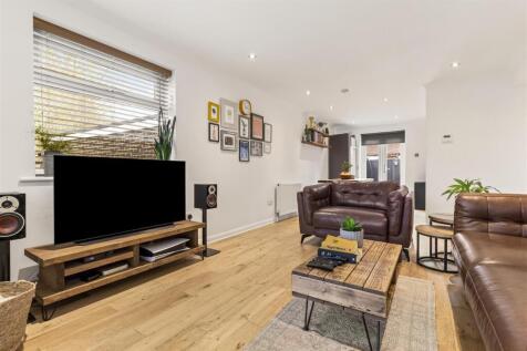 1 Excess Cottages-009.JPG