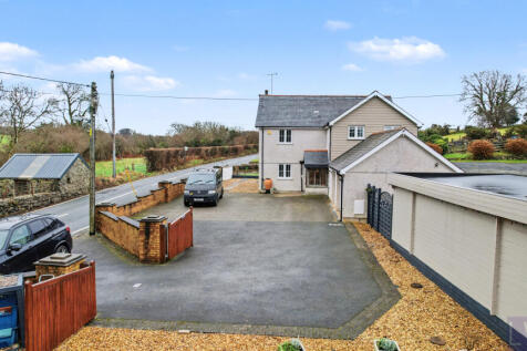 Driveway &amp; Garage