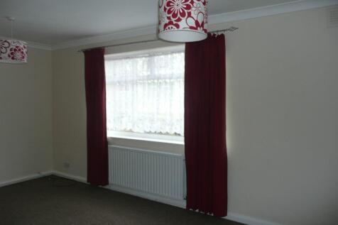 HIGHBRIDGE STREET  WALTHAM ABBEY photo 4