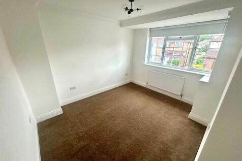 Arbour Way, Hornchurch photo 5
