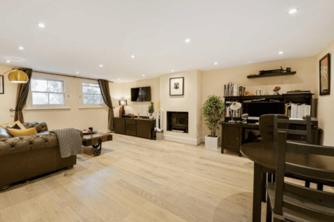 Renfrew Road - Lounge