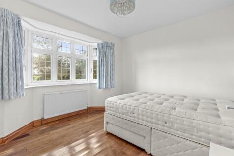 81 Sheepcote Dell Rd, HP15 6TL-10.jpg