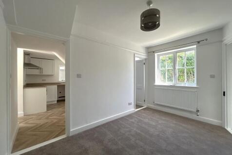 The Willows, The Street, Bearsted, Maidstone photo 4