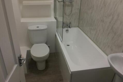 Bathroom.JPG