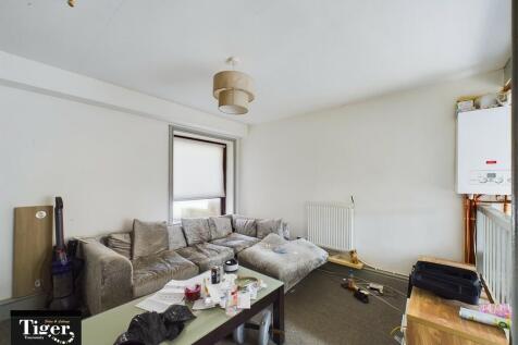 CAM02176G0-PR0293...