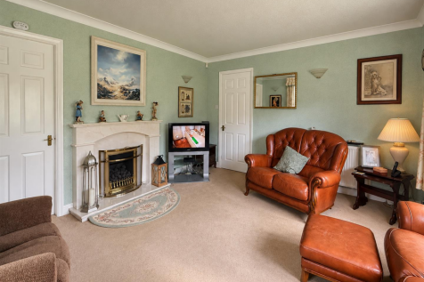 Cosy Traditional Living Room Interior.png