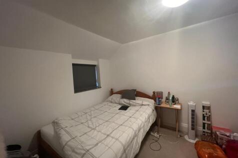 Bedroom 2.jpg