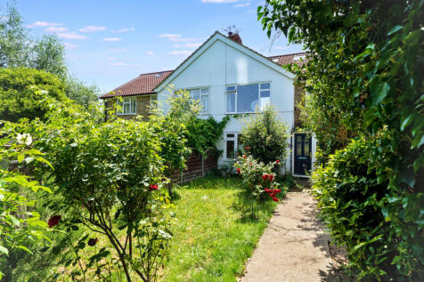 9 Arundel Close, Hampton Hill, Hampton TW12 1SW