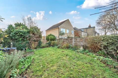 Rear Garden2.jpg