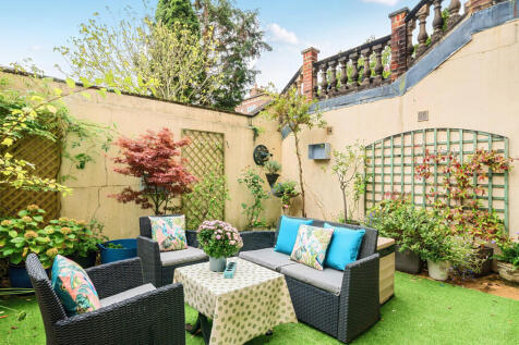 1348897-7-68cadd9...