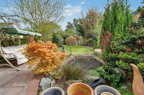 10 HIGHCLIFFE ROAD-11.jpg