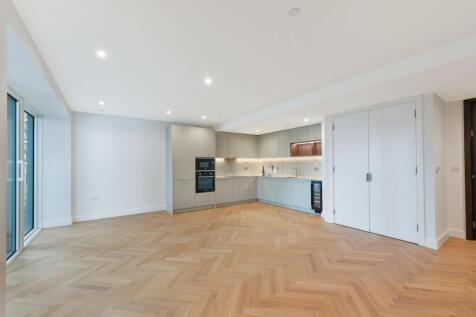 2-bed flat on Dunton Apartments, 1 Brigadier Walk, London, £2,700/mo