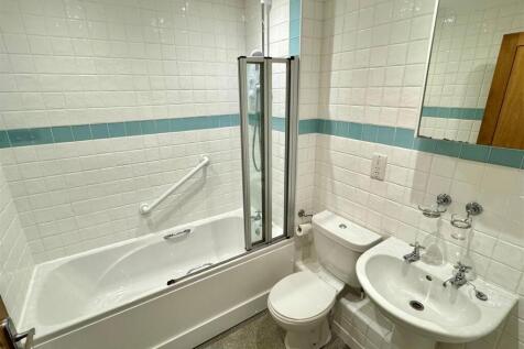 5 Venetian Views Bathroom