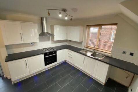Windsor Court, Grangetown, Middlesbrough, TS6 7QY photo 3
