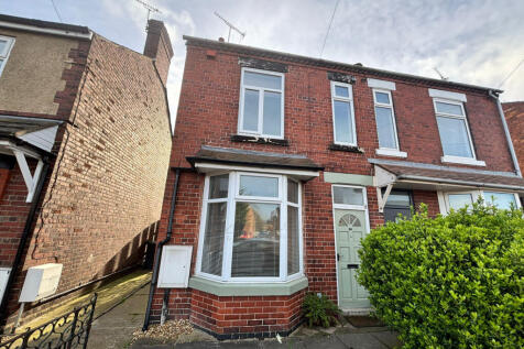 A spacious 3 Bedroom Semi detached house