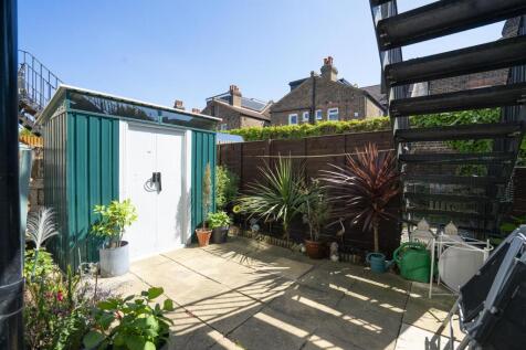 42 Dinton Road, Colliers Wood, SW19 external 2.jpg