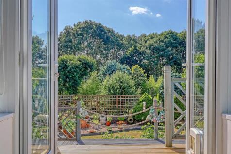 West Facing Rear Garden