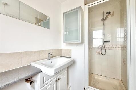 Pasture Drive, Castleford, WF10 photo 4