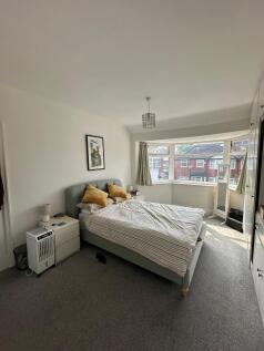 Rutland Avenue, Firswood, M16 photo 4
