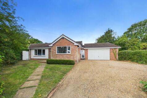 40. CAM04922G0-PR0058-STILL001