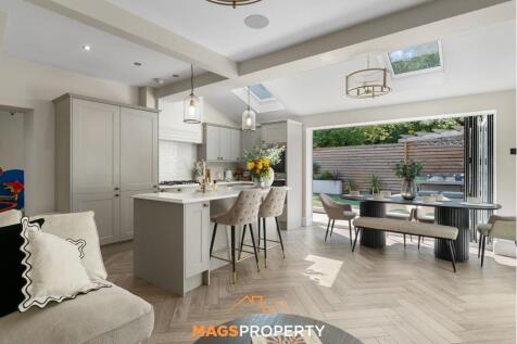 Kitchen / Dining Area / Family Room
