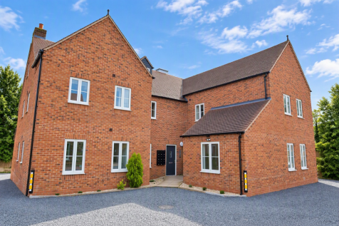 2-bed flat on Available in December 2026 - The Beacons, Pickersleigh Avenue, Malvern, £950/mo