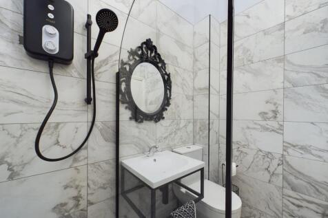 CAM01740G0-PR0071-STILL003