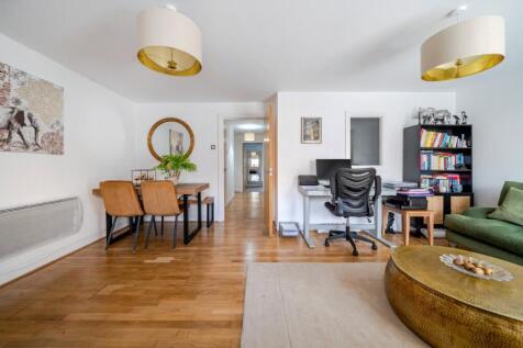 1388313-8-6939803...