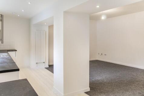 Lounge/Kitchen