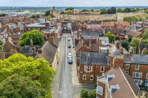 1333850-4-689e0ba514677-ARW-1