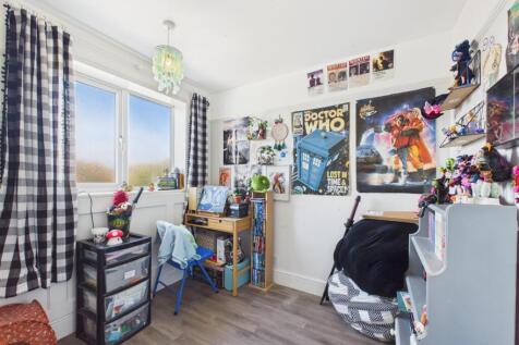 Bedroom: