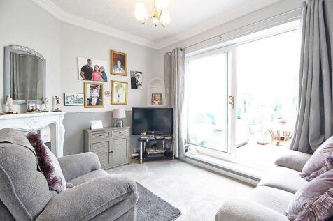 SITTING ROOM/BEDROOM THREE