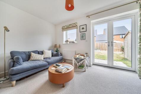 Living Room (3)
