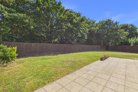 CAM02637G0-PR0063-STILL029