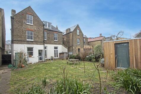 49a Longley Road SW17 external 2.jpg