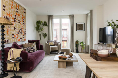 501 B1 4 Pearl Yard 310