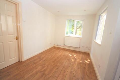 Holdenhurst Road, Bournemouth  photo 3