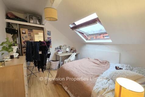 Brudenell Mount, Hyde Park, Leeds, LS6 photo 5